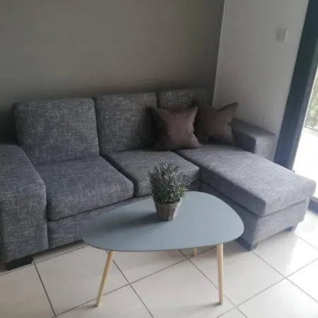 Daire Cozy 1 Bedroom Close To The Pafos
